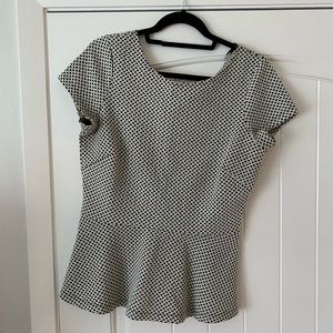 B+W BANANA REPUBLIC PEPLUM BLOUSE